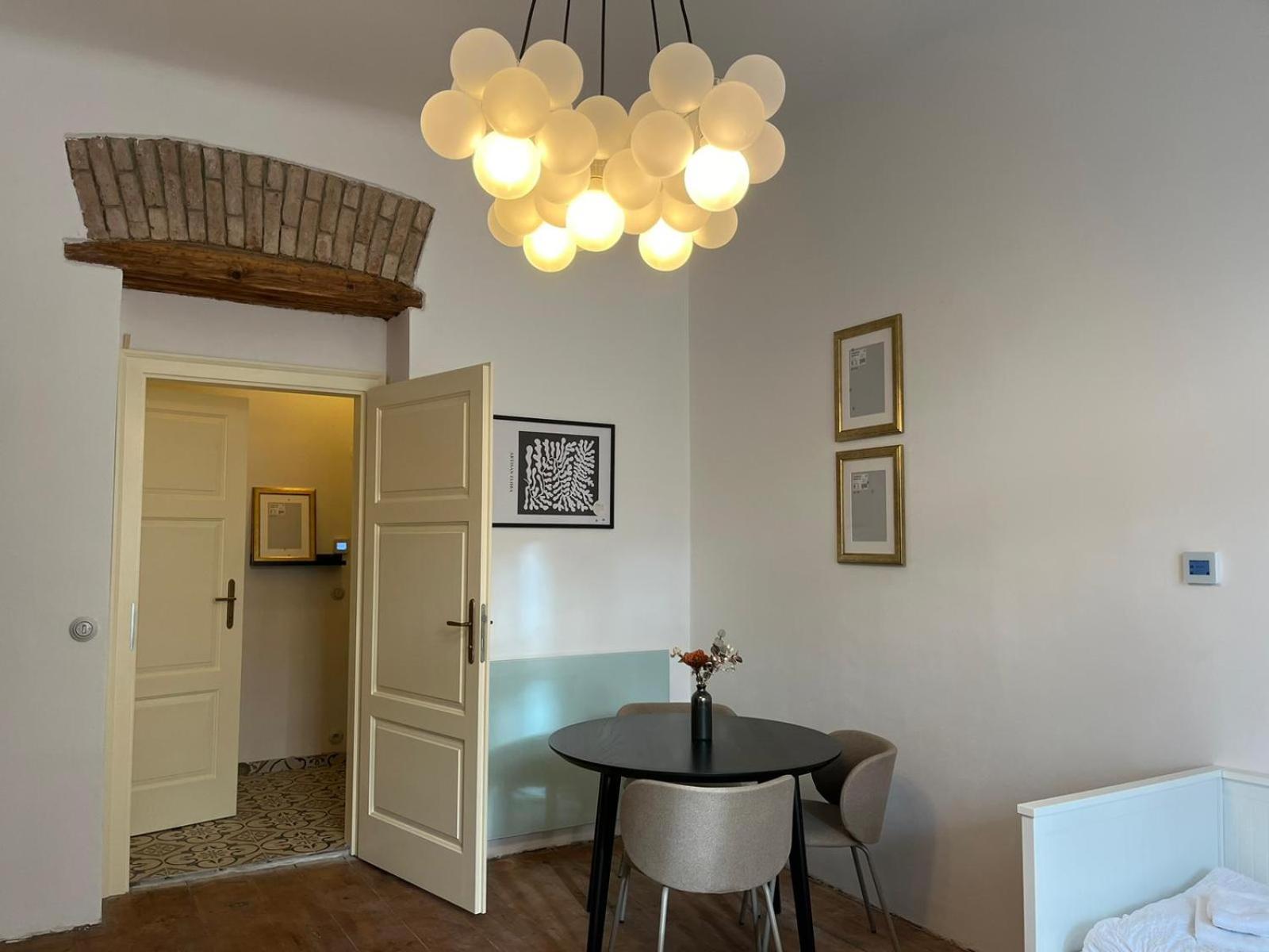 Apartma Aida 1908 Karlovy Vary Ngoại thất bức ảnh